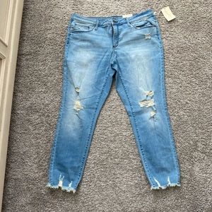 Universal thread distressed stretch skinny jeans